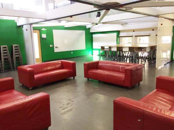 The default classroom setup at the Stanford d.school