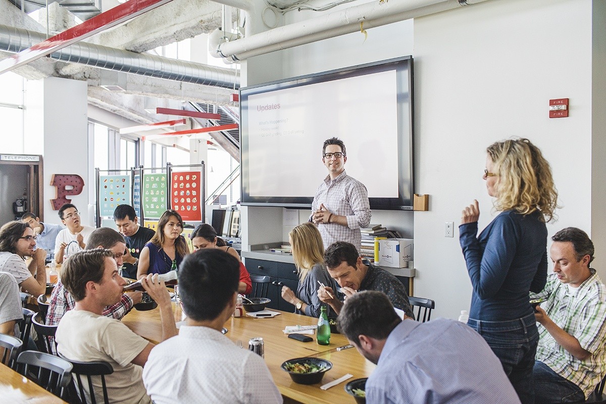 Every Monday, Dave Morin leads an All Hands meeting during lunch. They have catered food every day. Outside of eating at the office,&nbsp;Heyday has become a pretty regular lunch spot for the entire design team.